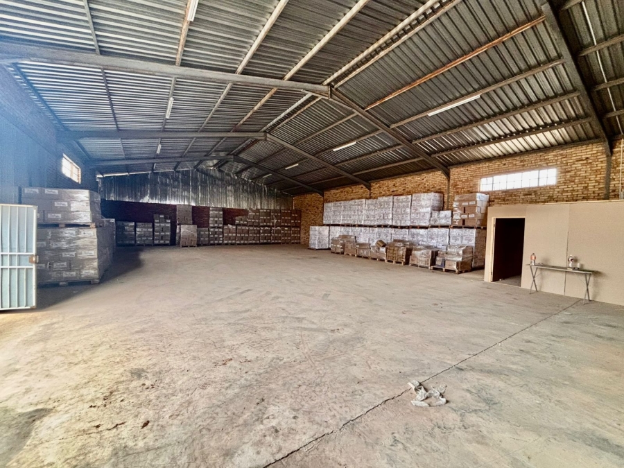 To Let commercial Property for Rent in Uraniaville North West